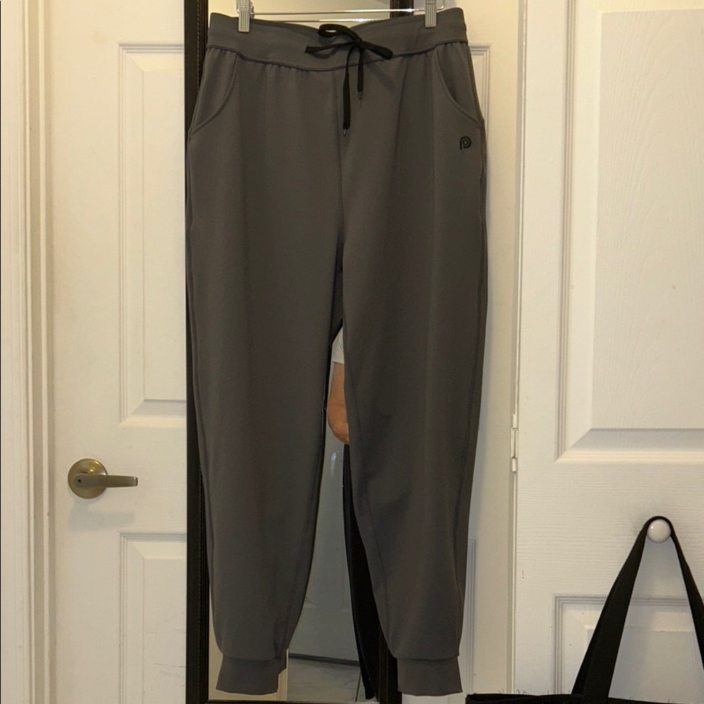 EUC POP Fit Charcoal Joggers